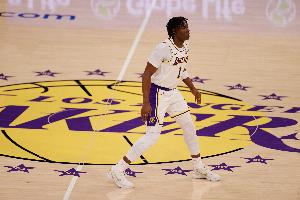 雷迪克：蒂耶罗赛后第二天的感觉不太好 我们谨慎考虑让他休战 配图