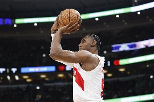 弹道偏了?巴雷特19中5&三分7中0仅拿12分6板4助1断 5次犯规 配图