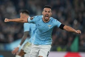 斯基拉：38岁佩德罗赛季结束后决定未来，可能再踢一年也可能退役 配图