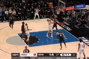 礼尚往来！申京补防大帽戈贝尔 后者镇守篮下回帽申京 配图