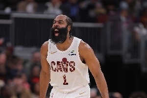 单季40+场次榜单前15都是哪些狠人？乔丹屈居第3 哈登现役居首 配图