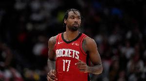 灾难!伊森出战21分钟 7投仅1中拿到3分8板 配图