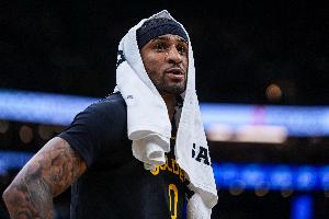 能否破纪录?小佩顿已连续投进16球 距张伯伦的队史纪录仅3球 配图