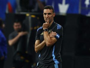 交手毛里塔尼亚！斯卡洛尼：踢谁都不能放松，我们世界杯输过沙特 配图