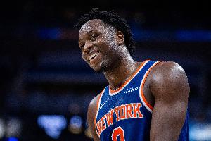 外线有谱！阿努诺比半场7中5拿到14分 三分6中4 配图