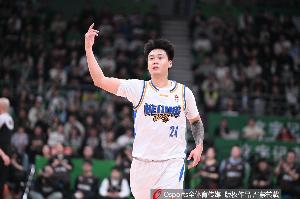 力战旧主!赵睿17中9拿到全队最高23分外加4板5助 罚球5中4 配图