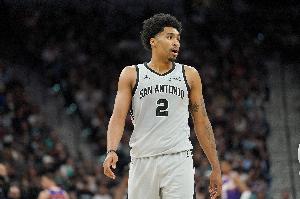 真练出来了?哈珀过去11场三分球36中19 命中率高达52.8% 配图