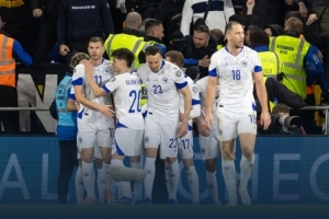 穆哈雷莫维奇:决赛要去‘吃掉’意大利人,为实现波黑的梦想奋斗 配图