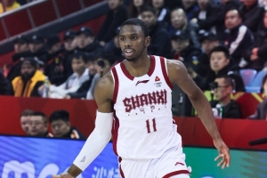 犯规困扰!迪亚洛23分钟11中4贡献14分7板3助1断1帽 4次犯规 配图