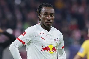 法尔克：利物浦、巴黎关注迪奥曼德 莱比锡不会接受用加克波来换 配图