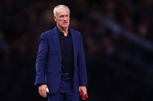 德尚：姆巴佩状态出色和登贝莱配合默契，下一场热身赛将进行轮换 配图