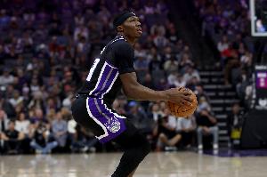 三分很帅!普洛登12中8&三分10中6得23分 得分&三分均生涯新高 配图