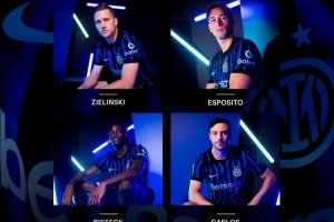 国米3月最佳球员候选:泽林斯基、皮奥、比塞克和奥古斯托入围 配图