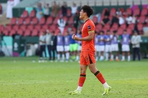 彭啸：希望接下来两场比赛全胜 有一天能为成年国家队效力 配图