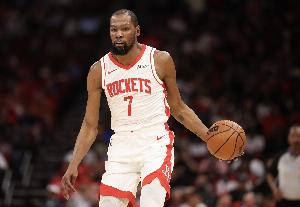 这不拿个三双？杜兰特打满首节3中2拿下6分5板5助全面数据 配图