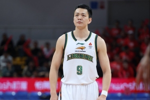 潜力赛-张陈治锋7分4板2助 姜宇星6分1板 辽宁击败广州 配图