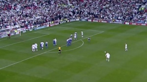 最喜欢的进球?贝克汉姆:对希腊那个,每次回看都有难以置信感觉 配图