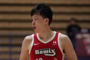 小杨还有季后赛打?混音19胜17负暂列西部第7 但仍有出局风险 配图