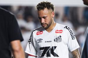 负荷管理！马卡：内马尔为踢世界杯，将不再为桑托斯客场出战 配图