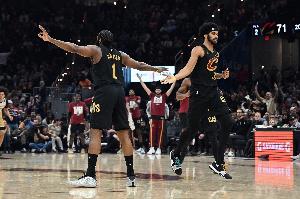 厨神！哈登14助攻1/5挡拆烹满汉全席 柱石阿伦复出骑士实力提档 配图