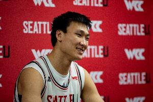 直播吧：山西透露 曾在美国打球的淡厚然通过体测后将出战CBA比赛 配图