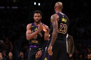 布朗尼的投篮有进步!詹姆斯:他具备顶级投篮天赋 技术全面提升 配图