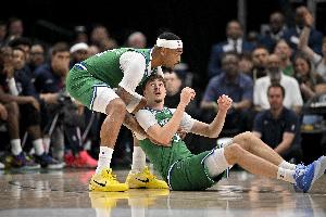 弗拉格：球队整个赛季都在支持我 我只需要走上场做我自己 配图