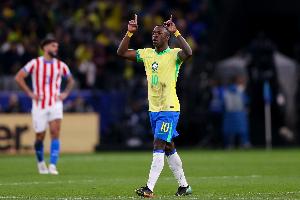 特巴斯：巴西球迷请对维尼修斯保持耐心，他会为你们赢得世界杯 配图