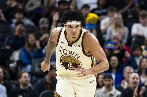 无限可能！桑托斯12中8砍下27分4板4助 罚球9中8 配图