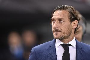 托蒂:尼科·帕斯是意甲最强的年轻球员,科莫晋级欧冠的机会很大 配图