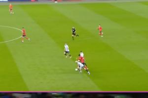 巴萨可3000万买断！拉什福德先过巴尔韦德再扛阿劳霍上演单骑闯关 配图