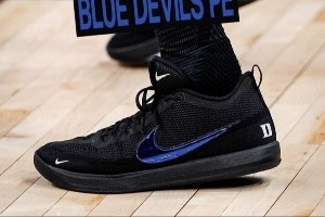 布克那些大学PE鞋款！母校肯塔基 名校杜克/南加大等等 配图