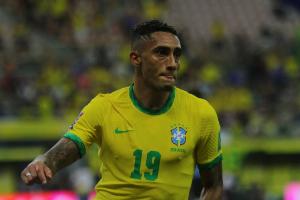 世体:跨洲友谊赛更多为了经济利益,俱乐部对此感到无力和不满 配图