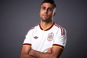 罗德里：重返国家队非常自豪 这支球队已准备好去竞争荣誉 配图