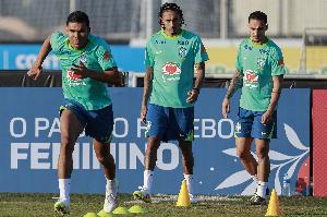 马卡:拉菲尼亚恢复期预计一个月,将错过欧冠战马竞 配图