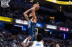 榜眼天赋！巴格利篮下转身关键暴扣！机动性拉满戏耍克林根！ 配图