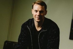 不惑之年⭐诺伊尔40岁超长专访:希望人们会记住我是个优秀的门将 配图