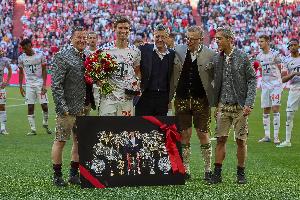 穆勒：不排除回归拜仁的可能性，我通常会顺其自然 配图