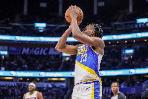 漏了最准的人？内史密斯底角空位三分打停快船 配图