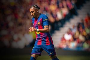 伤缺5周！每体：由于拉菲尼亚受伤，按规定FIFA将赔偿巴萨14万欧 配图