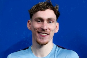 5次抢断+4次关键传球！加纳当选英格兰队内最佳球员 配图