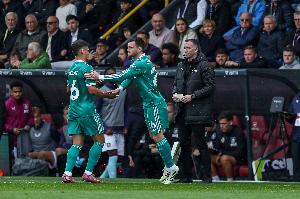 奥雷利奥:我很高兴参加传奇赛 凯尔凯兹能跟罗伯逊学到很多 配图