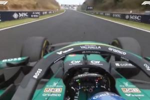 头哥人麻了！阿隆索完赛日本站，还剩5圈时被震到一度单手开车 配图