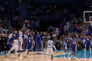 恩比德飞起来了！黄蜂绝命三分 恩比德飞扑大帽扇出界终结比赛 配图