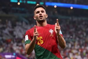 贡萨洛·拉莫斯:海拔高有影响,呼吸困难、咳嗽,鼻子也有异样感 配图