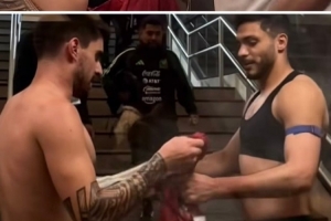 老队友!希门尼斯与鲁本·内维斯赛后互换球衣,两人曾在狼队共事 配图