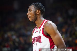 状态一般！迪亚洛14中4低效拿下13分9板3助2断1帽 配图