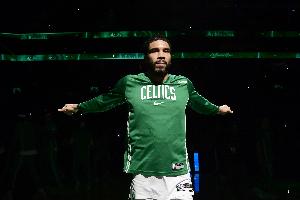 明天绿军客战黄蜂 塔图姆&杰伦·布朗&奎塔&怀特出战成疑 配图