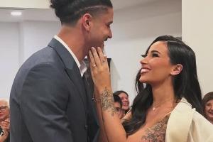 恭喜❤️国安28岁外援拉莫斯与妻子完婚甜蜜拥吻,宝宝刚满6个月 配图