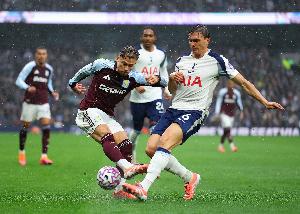 另寻下家？图片报：热刺和罗马预计不会买断帕利尼亚和萨拉戈萨 配图